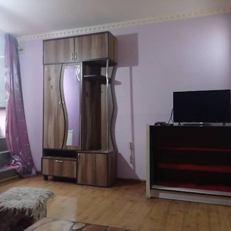1-Bedroom Rental In Tbilisi, Javakhishvili 24 Eksteriør billede