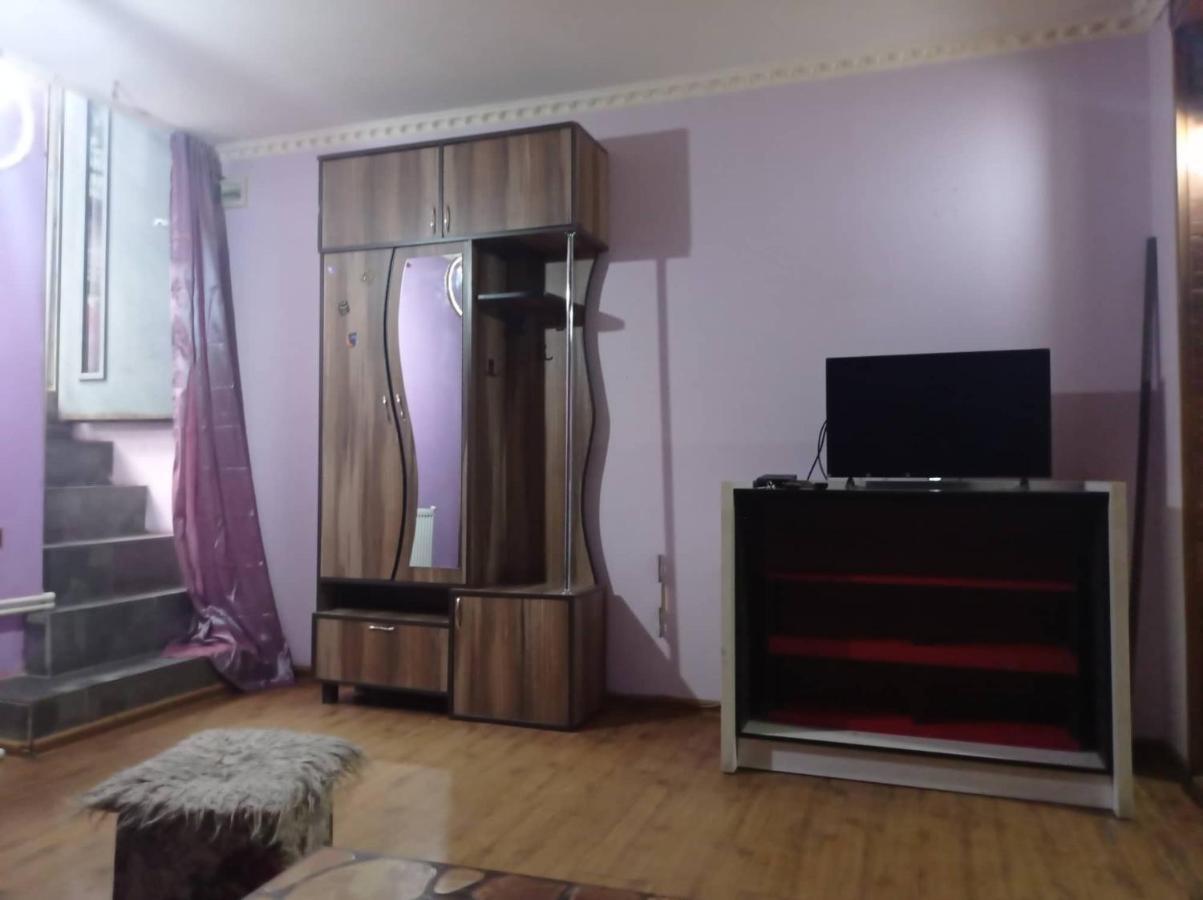 1-Bedroom Rental In Tbilisi, Javakhishvili 24 Eksteriør billede